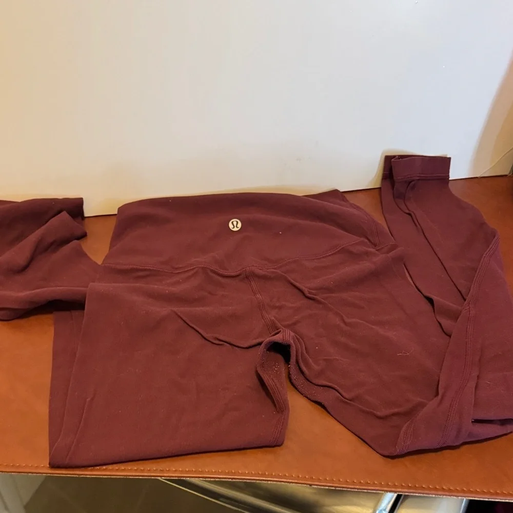 lululemon athletica stylish burgundy